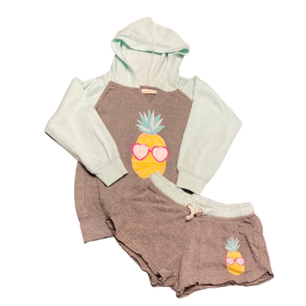 Vintage Havana | Cute Matching Pineapple Hoodie and Shorts